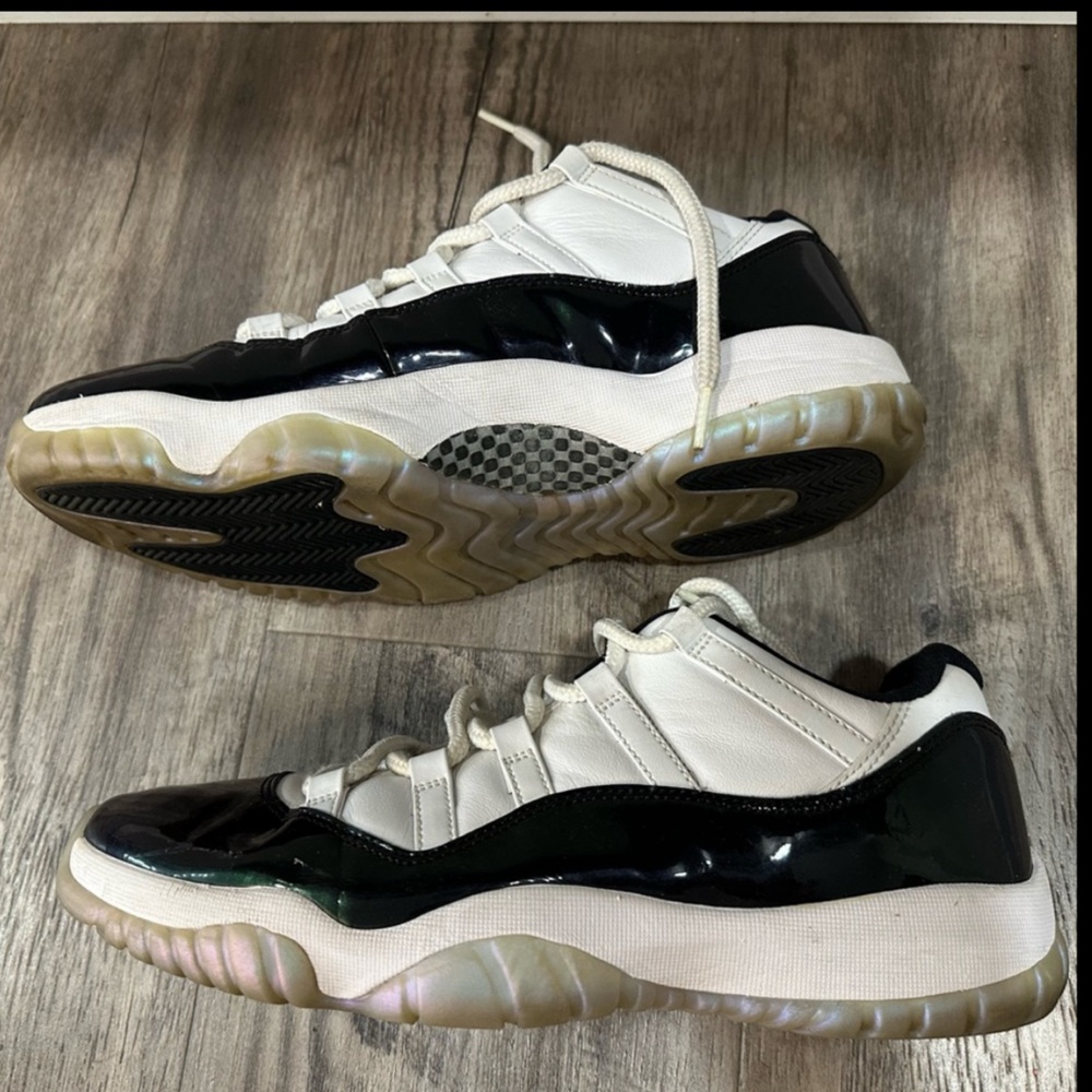 Nike Air Jordan 11 Retro